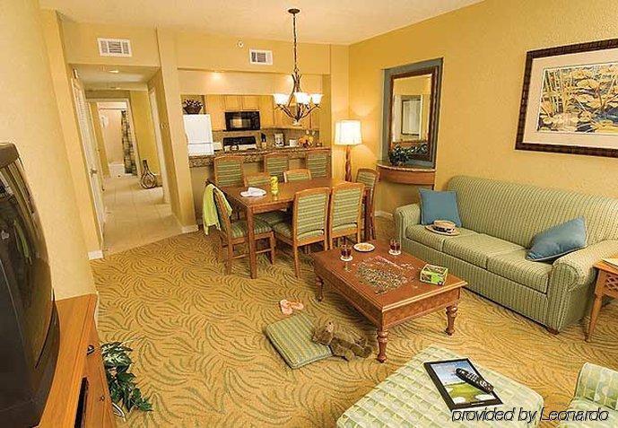 Marriott's Monarch At Sea Pines Hotel