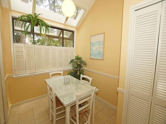Apartment Inverness Village 915