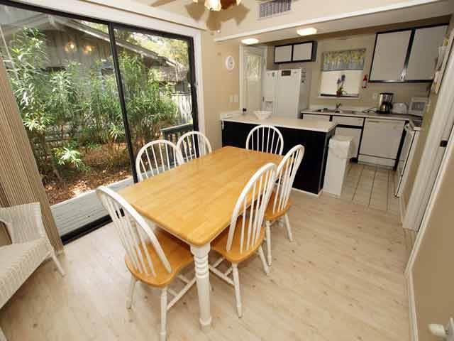 Hickory Cove 18 Apartment *