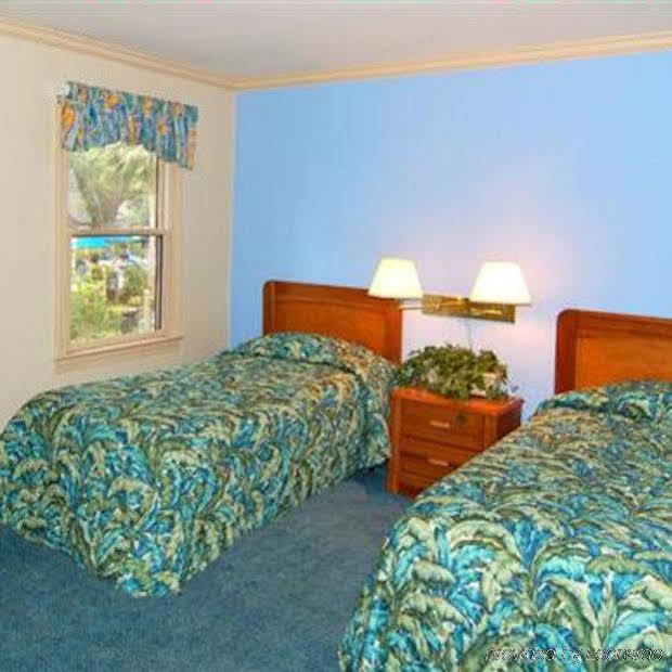 The Village At Palmetto Dunes Resort 2*
