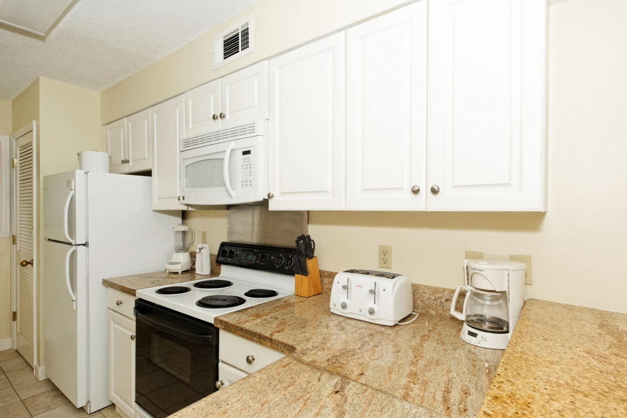 Shipyard By Spinnaker Resort 3*