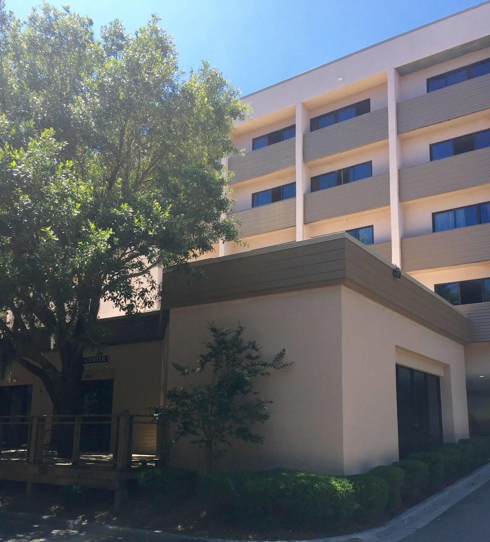 Hotel Doubletree By Hilton