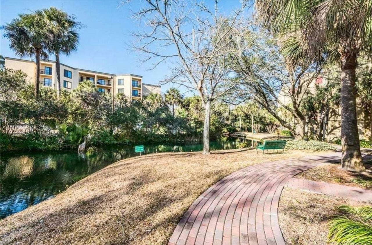 34 South Forest Beach Drive Apartment