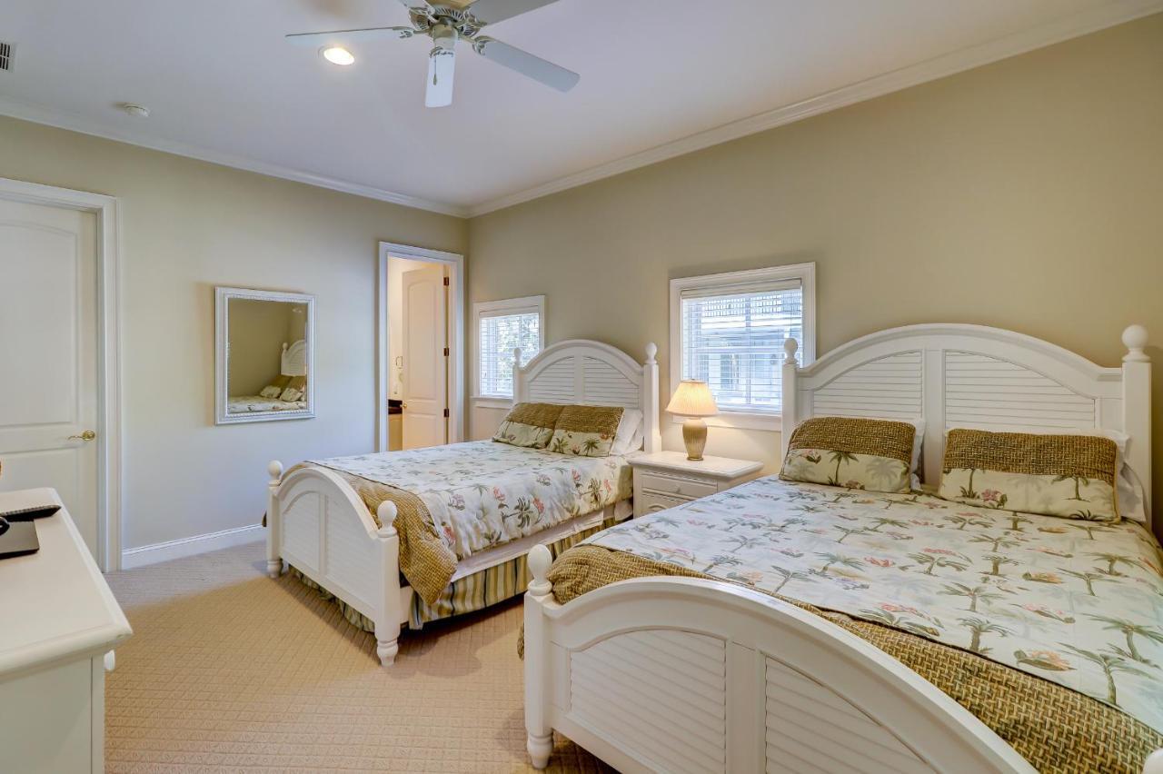 2nd Row Luxury At 30 Knotts Way Holiday home Hilton Head Island