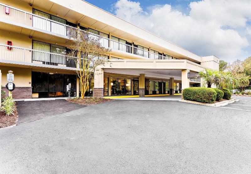 Spark By Hilton 3*