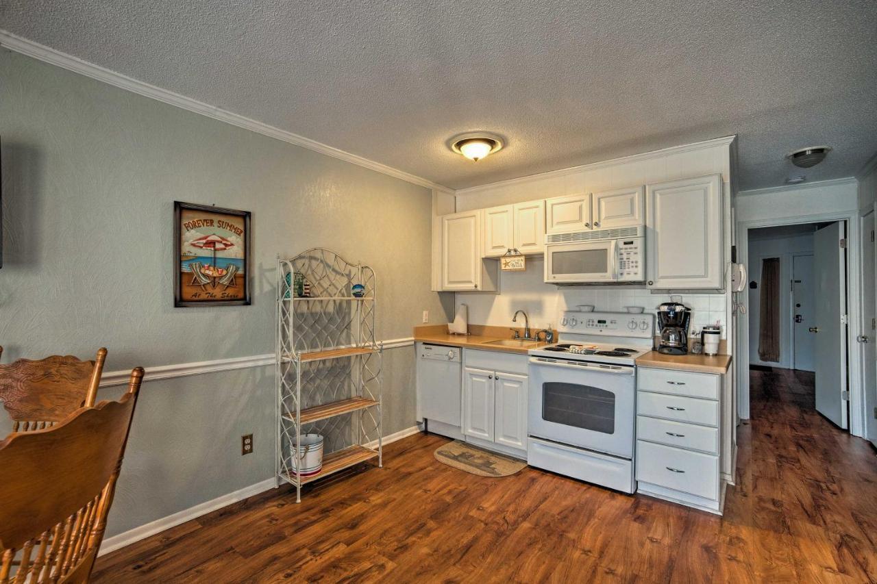 Coastal With Amenities - Steps To Beach! Apartment *