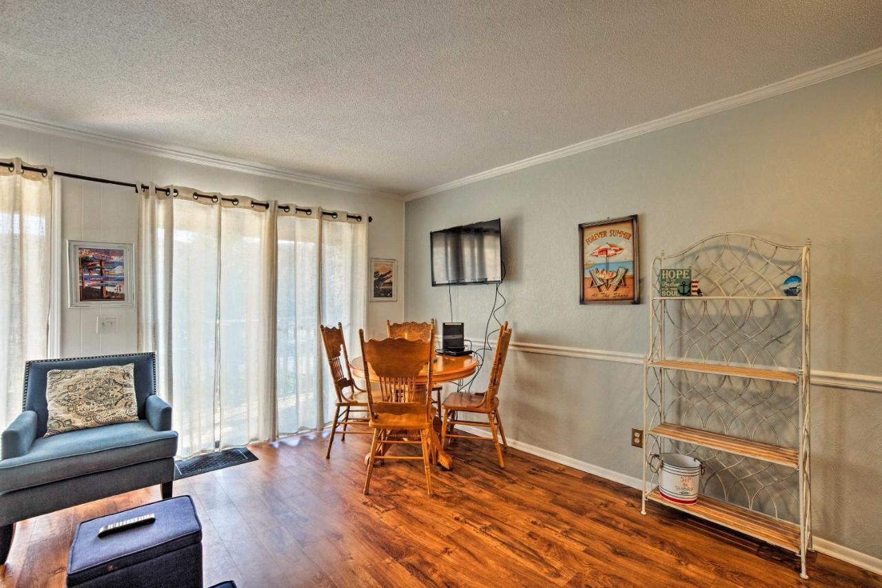 Coastal With Amenities - Steps To Beach! Apartment *