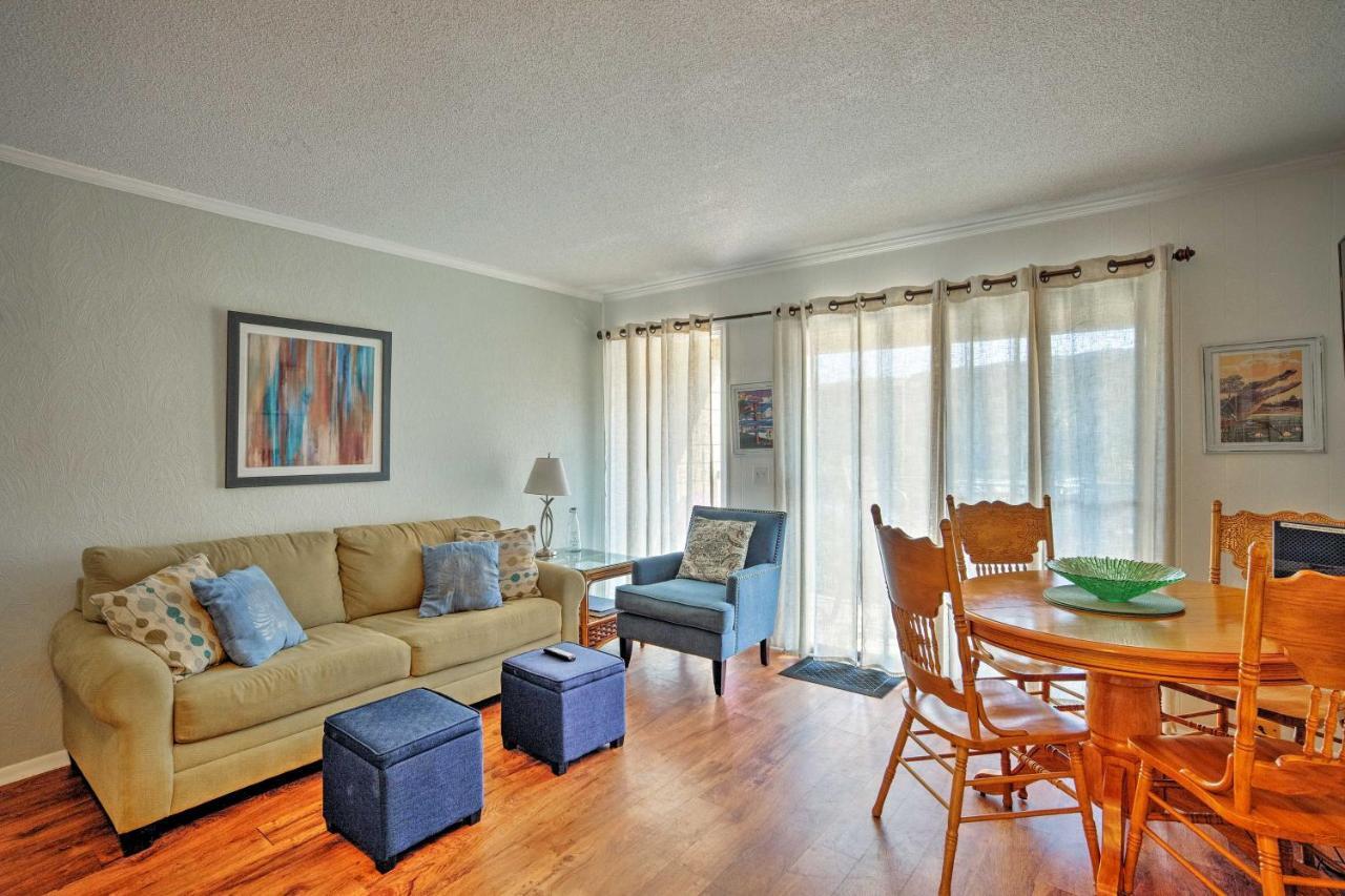 Apartment Coastal With Amenities - Steps To Beach!