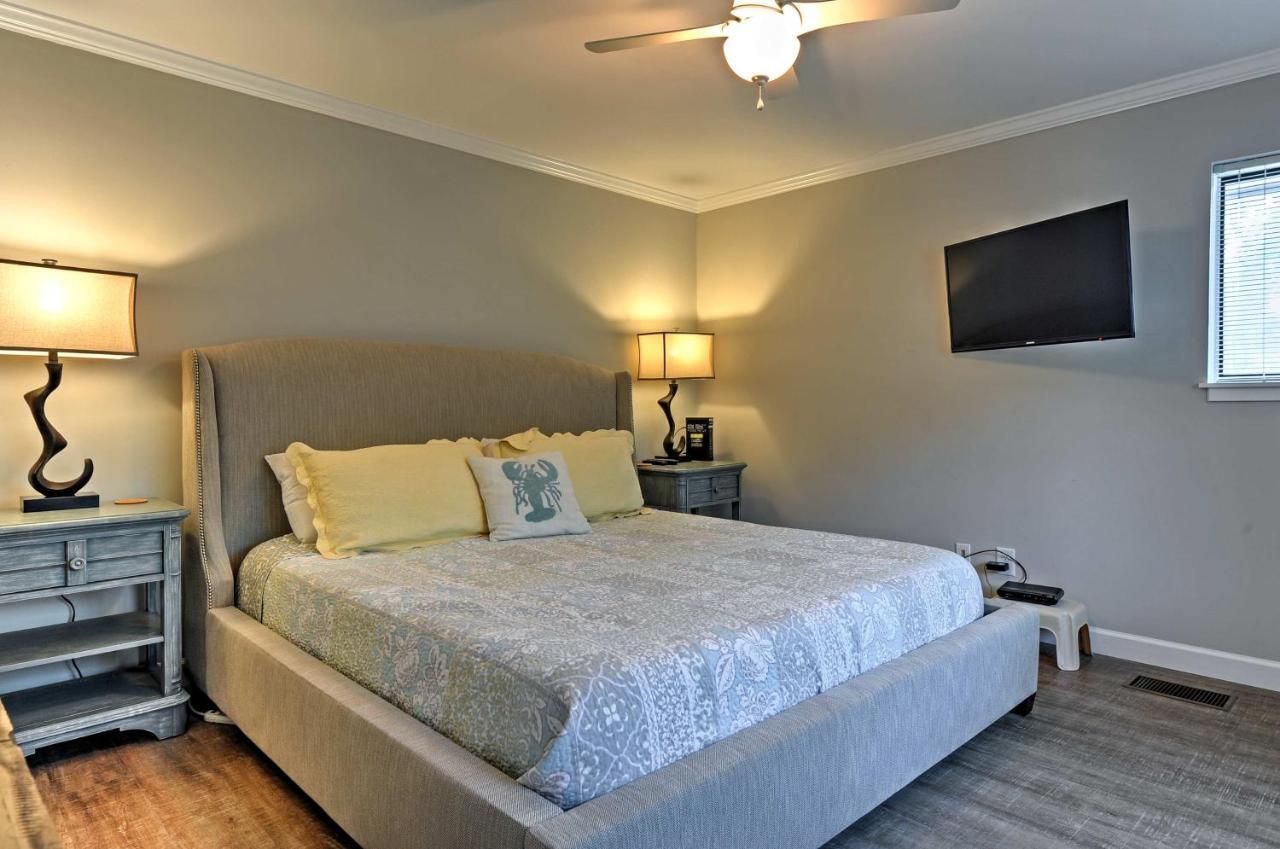 Updated Hilton Head Balcony, Walk To Apartment *