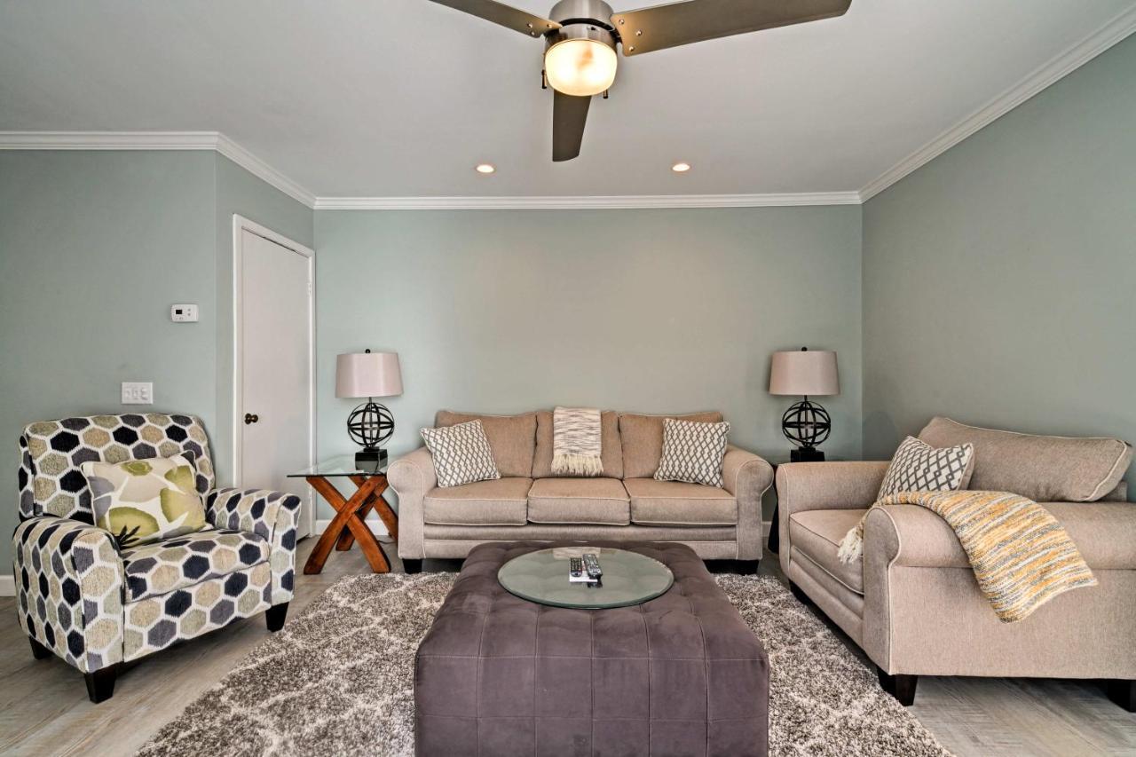 Updated Hilton Head Balcony, Walk To