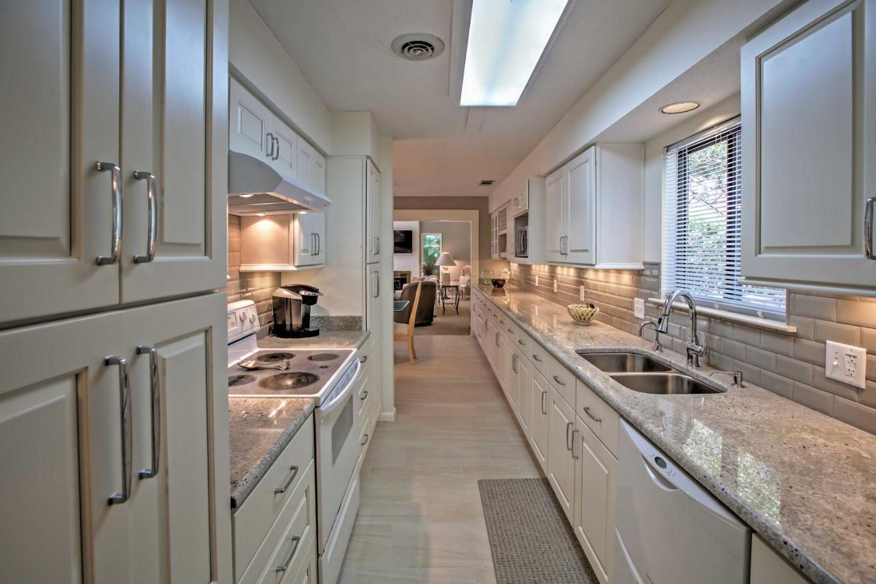Holiday home Hilton Head With Pool Access - 1 Mi To Beach! Hilton Head Island