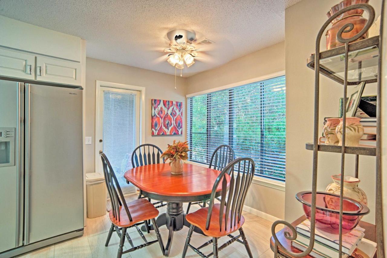 Hilton Head With Pool Access - 1 Mi To Beach! *