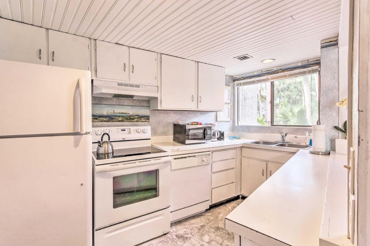 Townhome Patio, Walk To