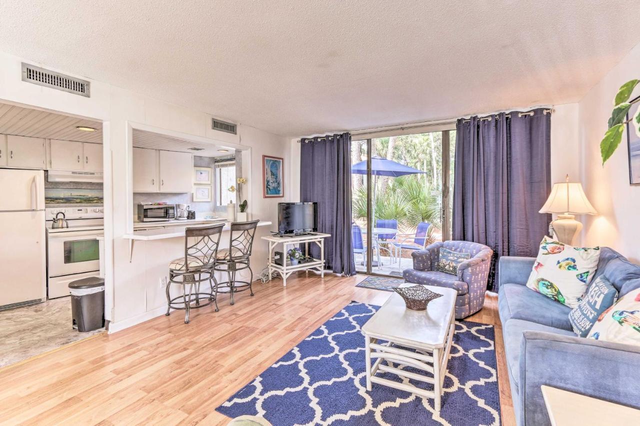 Townhome Patio, Walk To