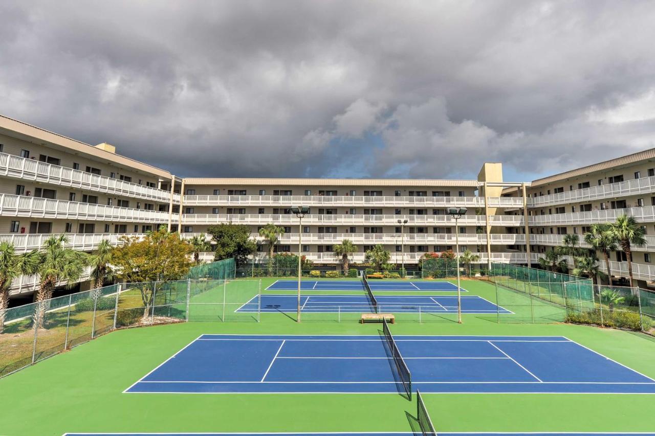 Hilton Head With Amenities Walk To Beach! Apartment