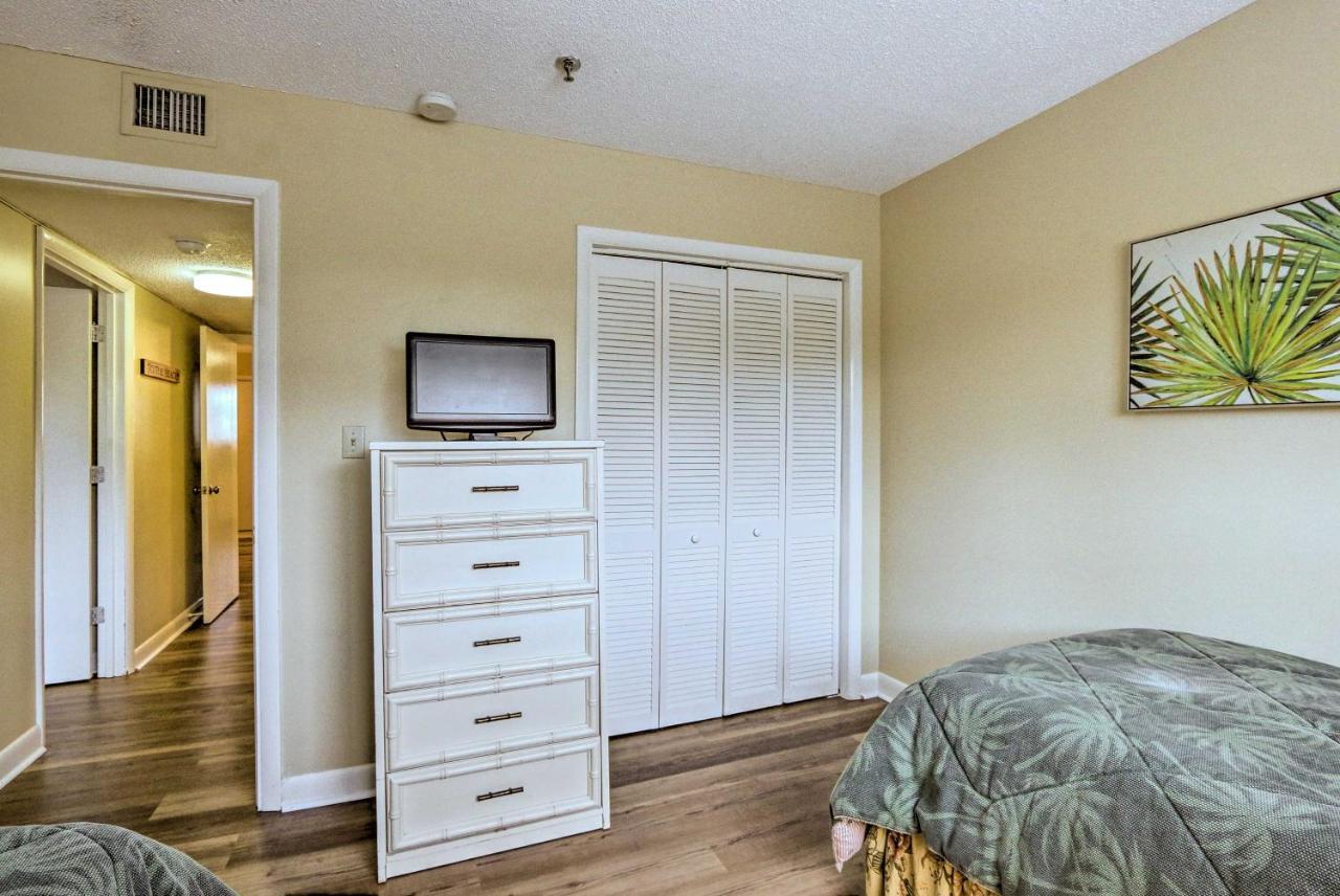 Hilton Head With Amenities Walk To Beach! Apartment