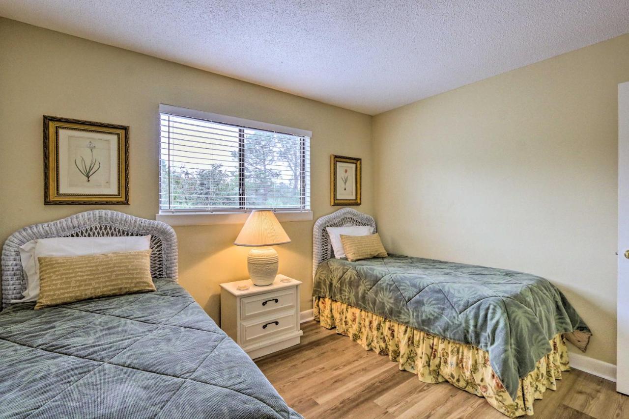 Hilton Head With Amenities Walk To Beach! Apartment