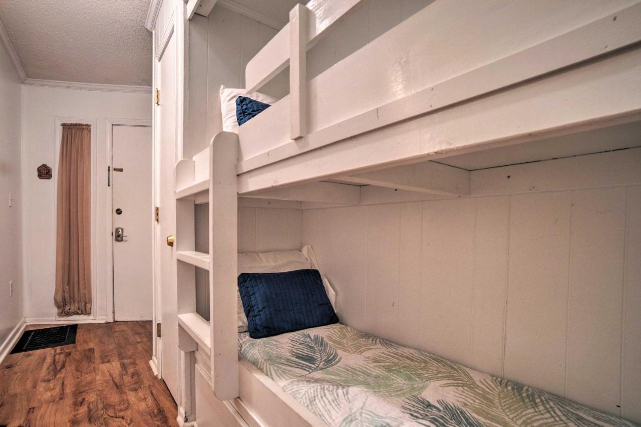 Coastal With Amenities - Steps To Beach!