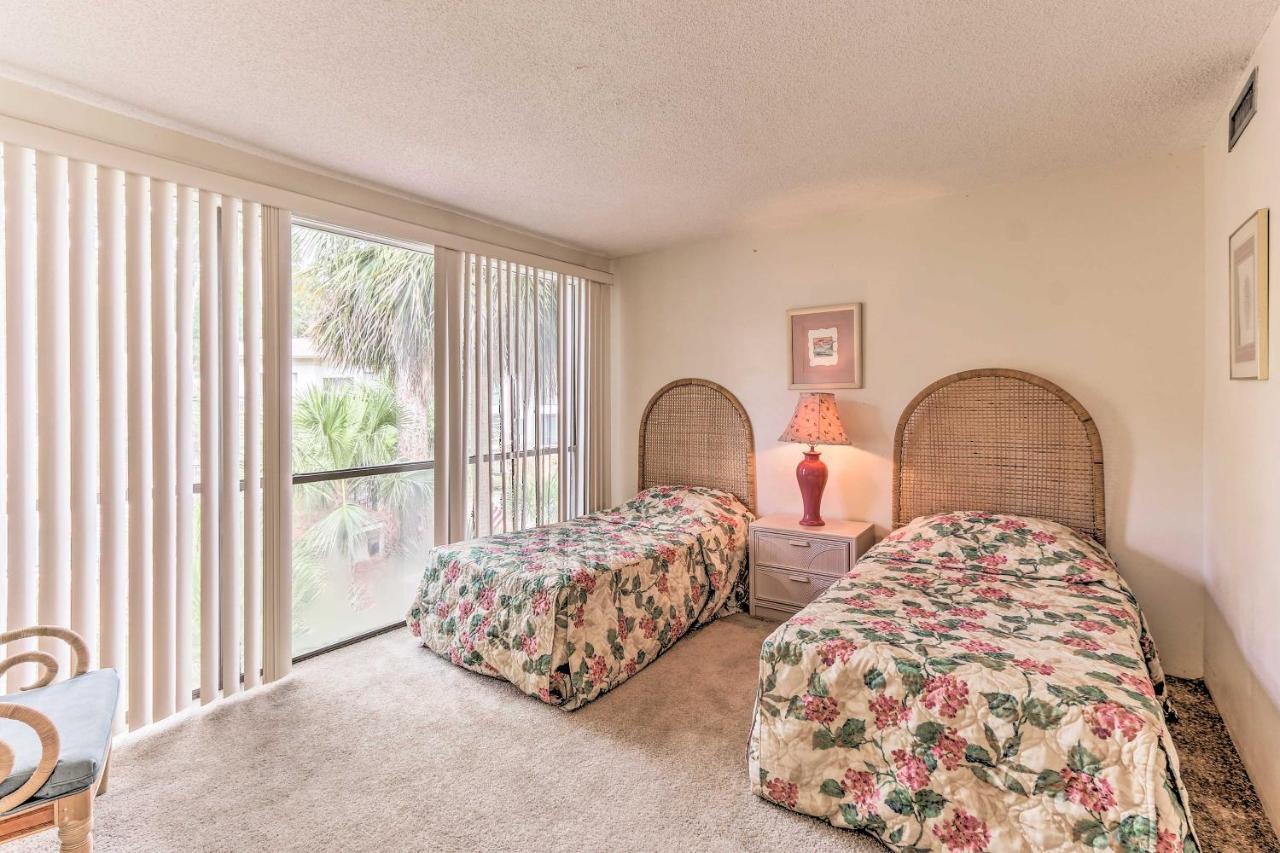 Townhome Patio, Walk To Holiday home