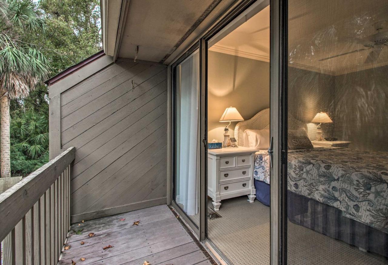 With Private Courtyard - Walk To Coligny Beach! *