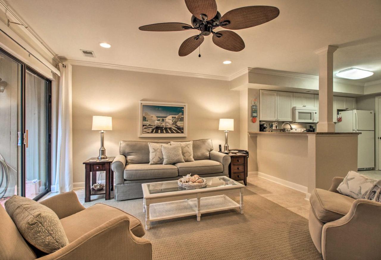 With Private Courtyard - Walk To Coligny Beach! *