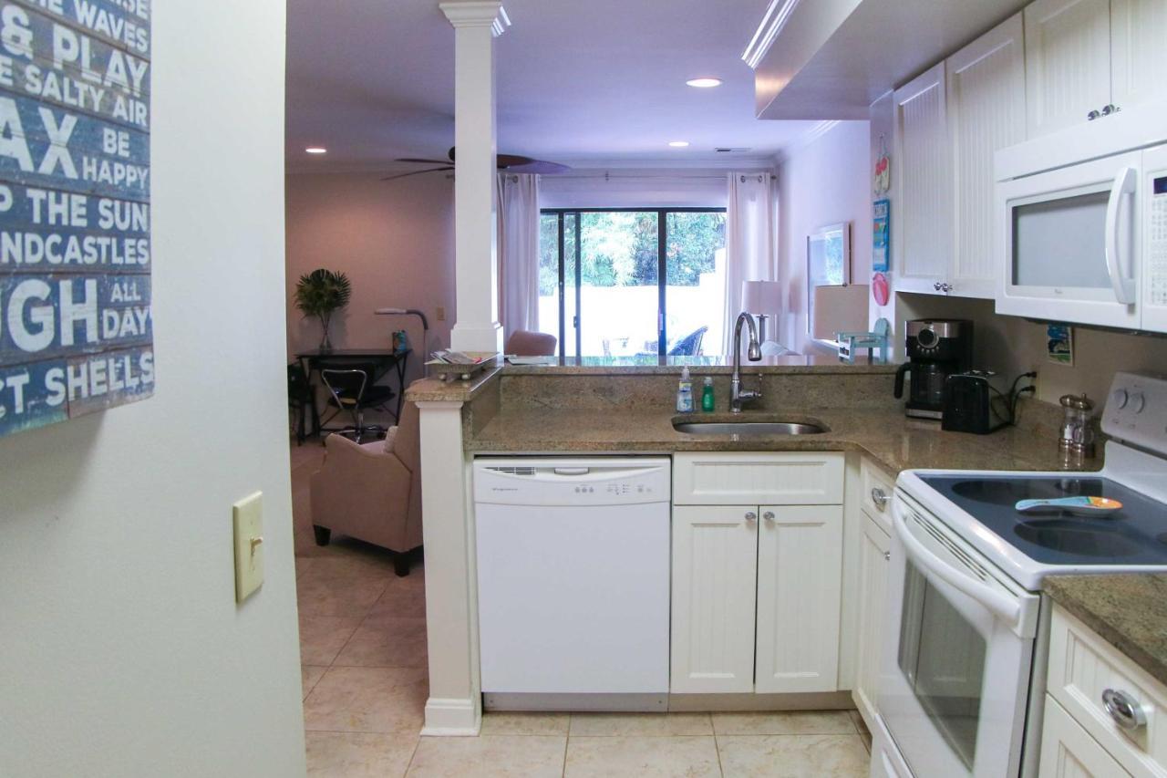 With Private Courtyard - Walk To Coligny Beach! Hilton Head Island