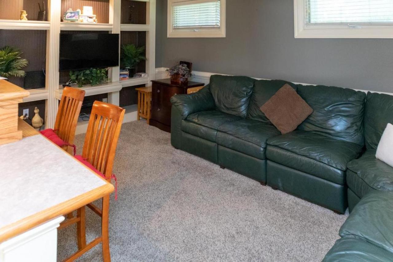 3 Elderberry Lane *