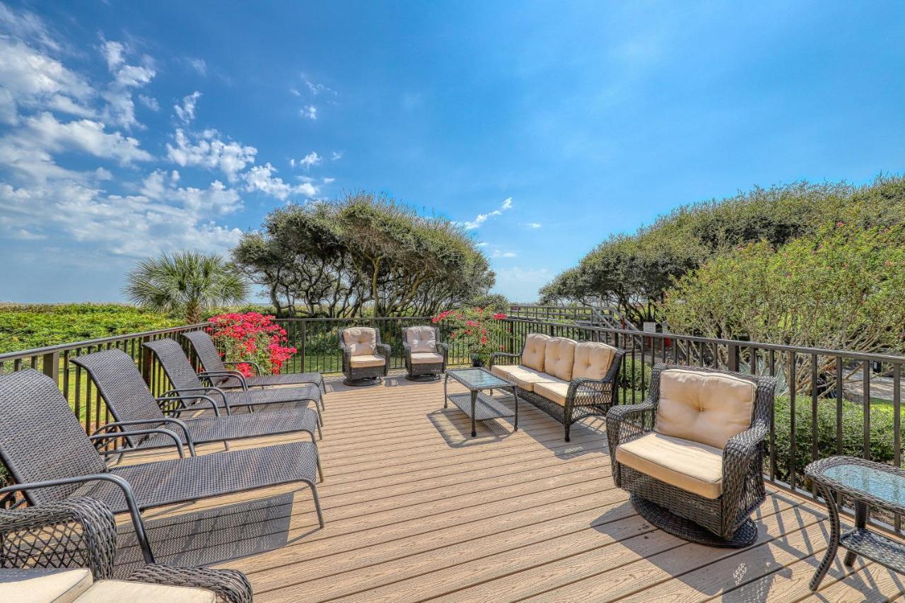 Island Club Apartment