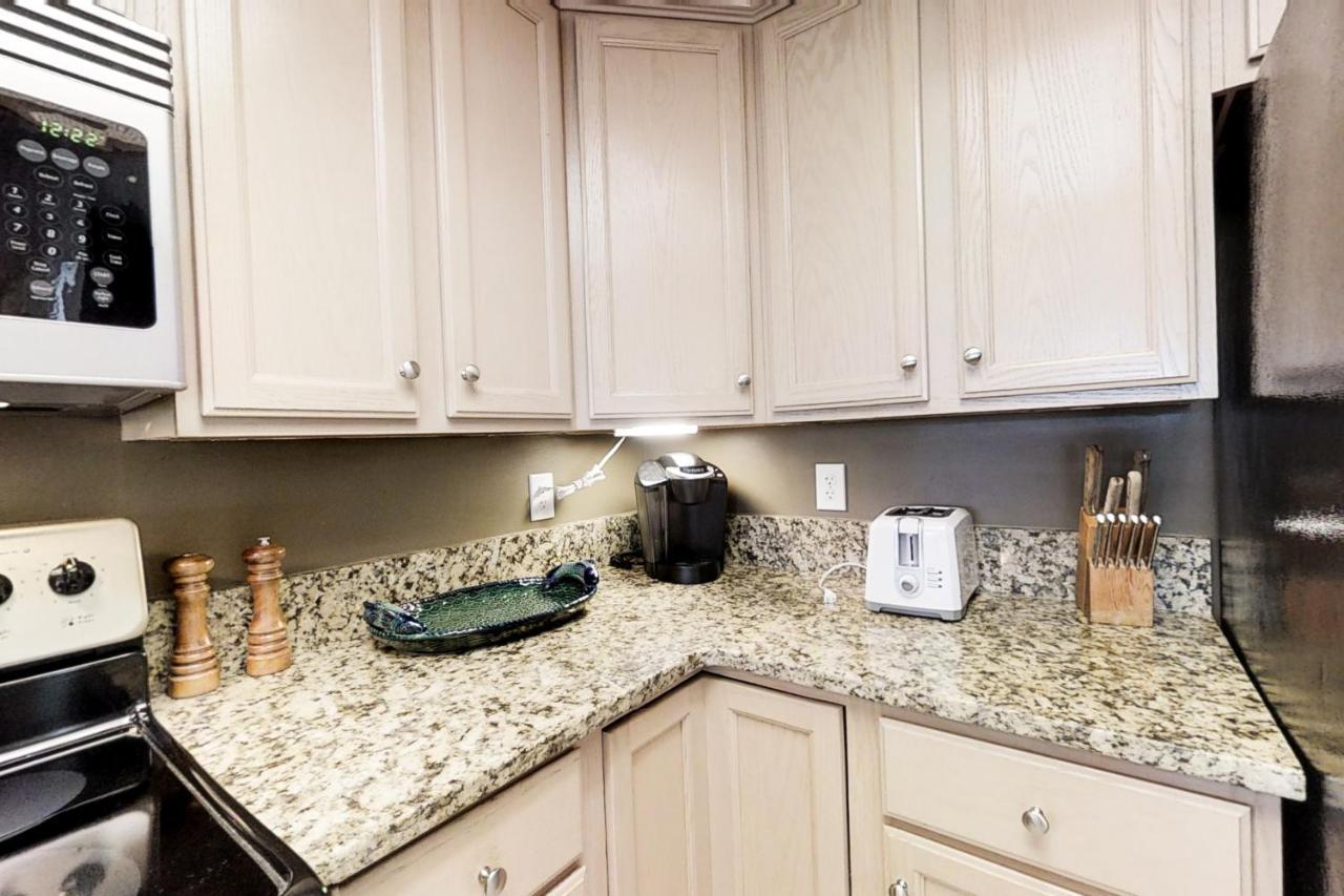 Apartment Hampton Place 5501