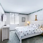 Clipper Court 817