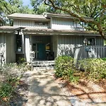34 Hickory Cove