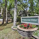 34 Hickory Cove