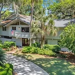 Royal Estate Plus Guest House