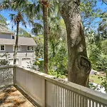 Royal Estate Plus Guest House