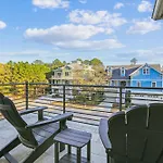 3 Shore Crest Lane- Chefs Kitchen, Game Room, Near Beach, Private Pool, Free Activities Included