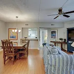 Rare Large 3 Bedroom Near Beach Shops Restaurants & Bars Huge Pool & Free Tennis