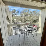 Oceanfront 1 Bedroom Oasis Breakers 208