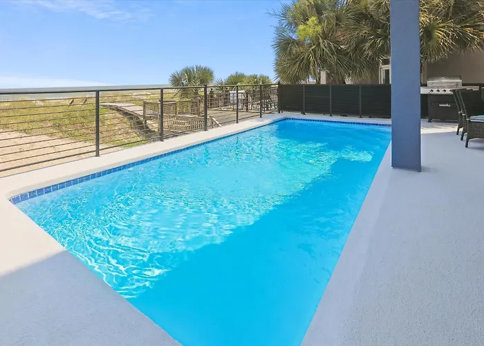 7 Singleton Beach Place- Oceanfront, Private Pool, Renovated, Free Activities Included