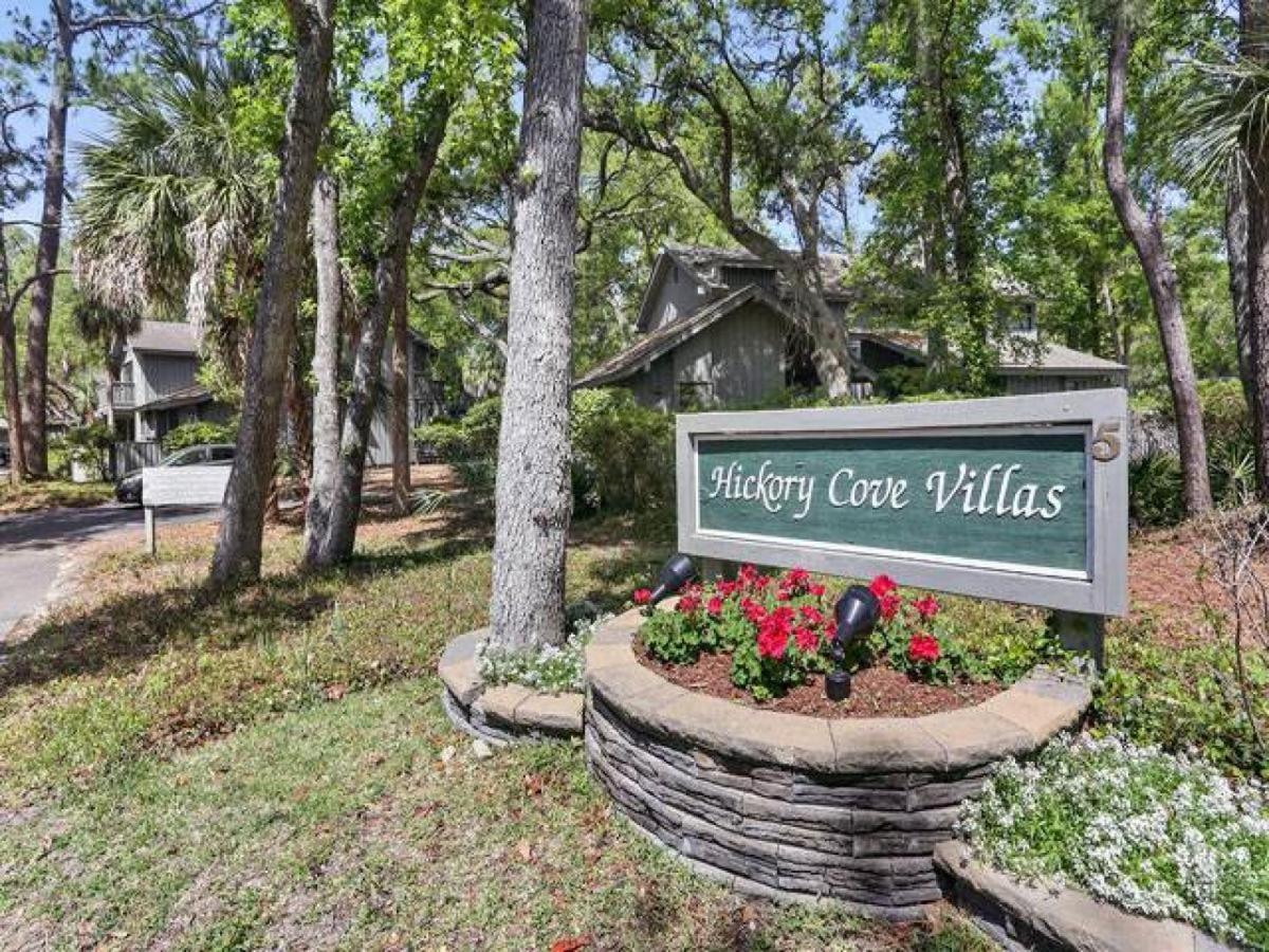 34 Hickory Cove *
