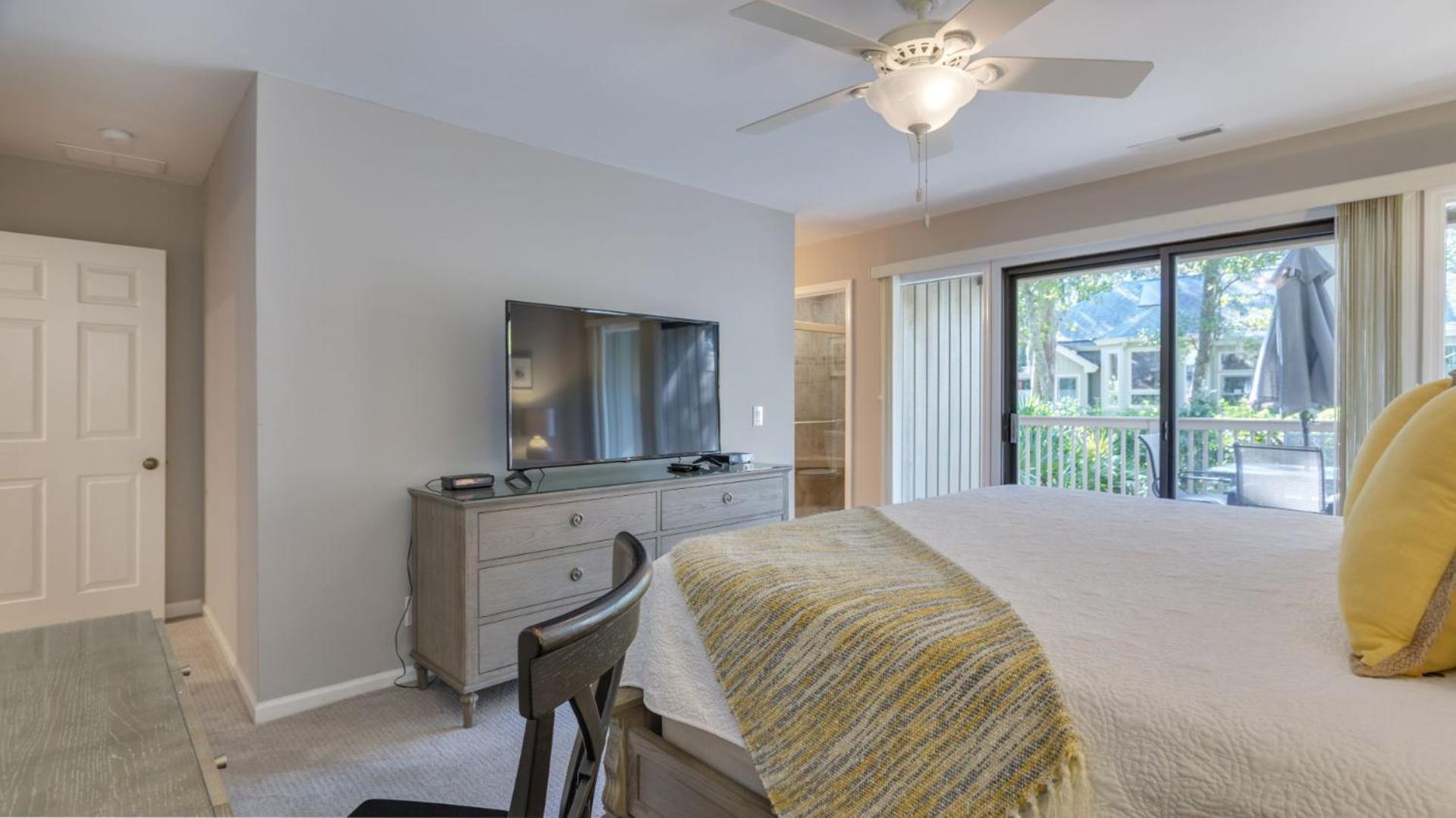 Open Deck , Grill, Smart Tvs