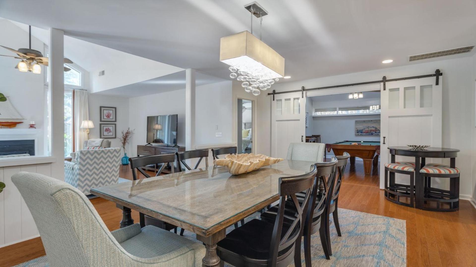 Open Deck , Grill, Smart Tvs *