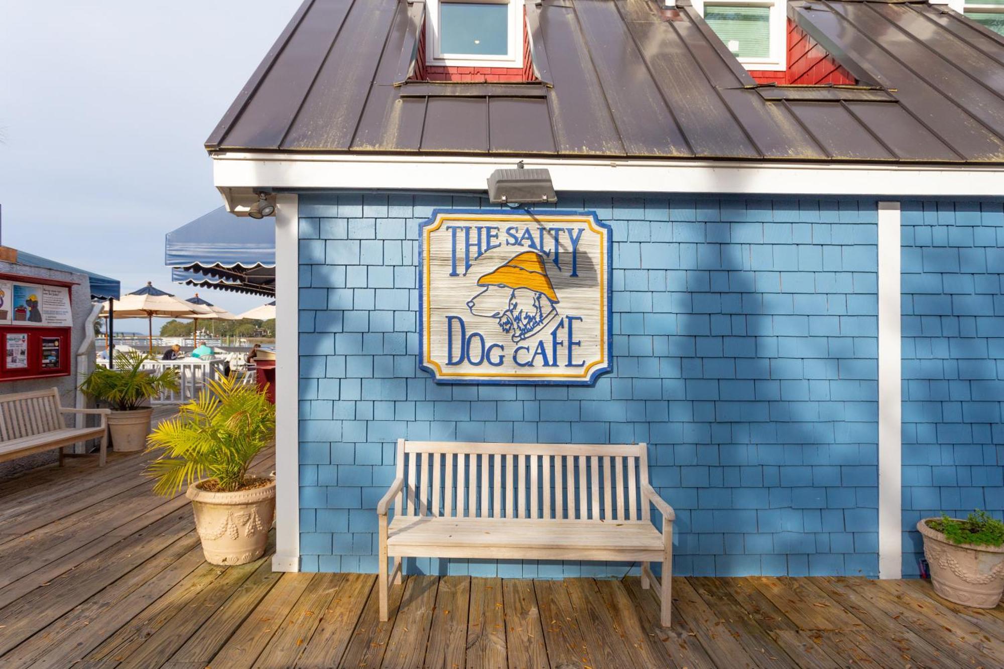 Open Deck , Grill, Smart Tvs Holiday home