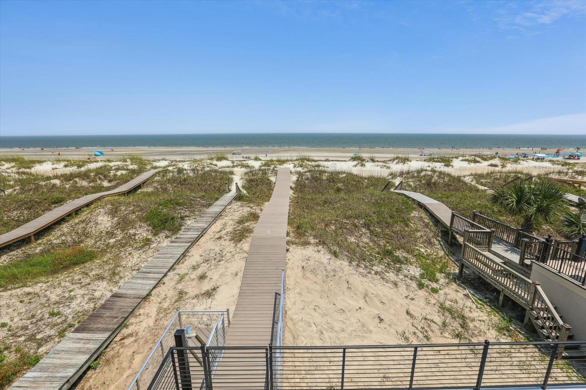 7 Singleton Place- Oceanfront, Private Pool, Renovated, Free Activities Included *