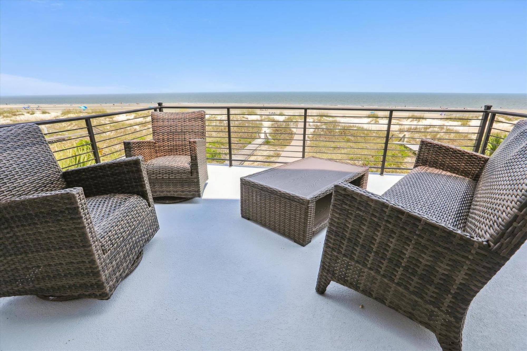 Holiday home 7 Singleton Place- Oceanfront, Private Pool, Renovated, Free Activities Included Hilton Head Island