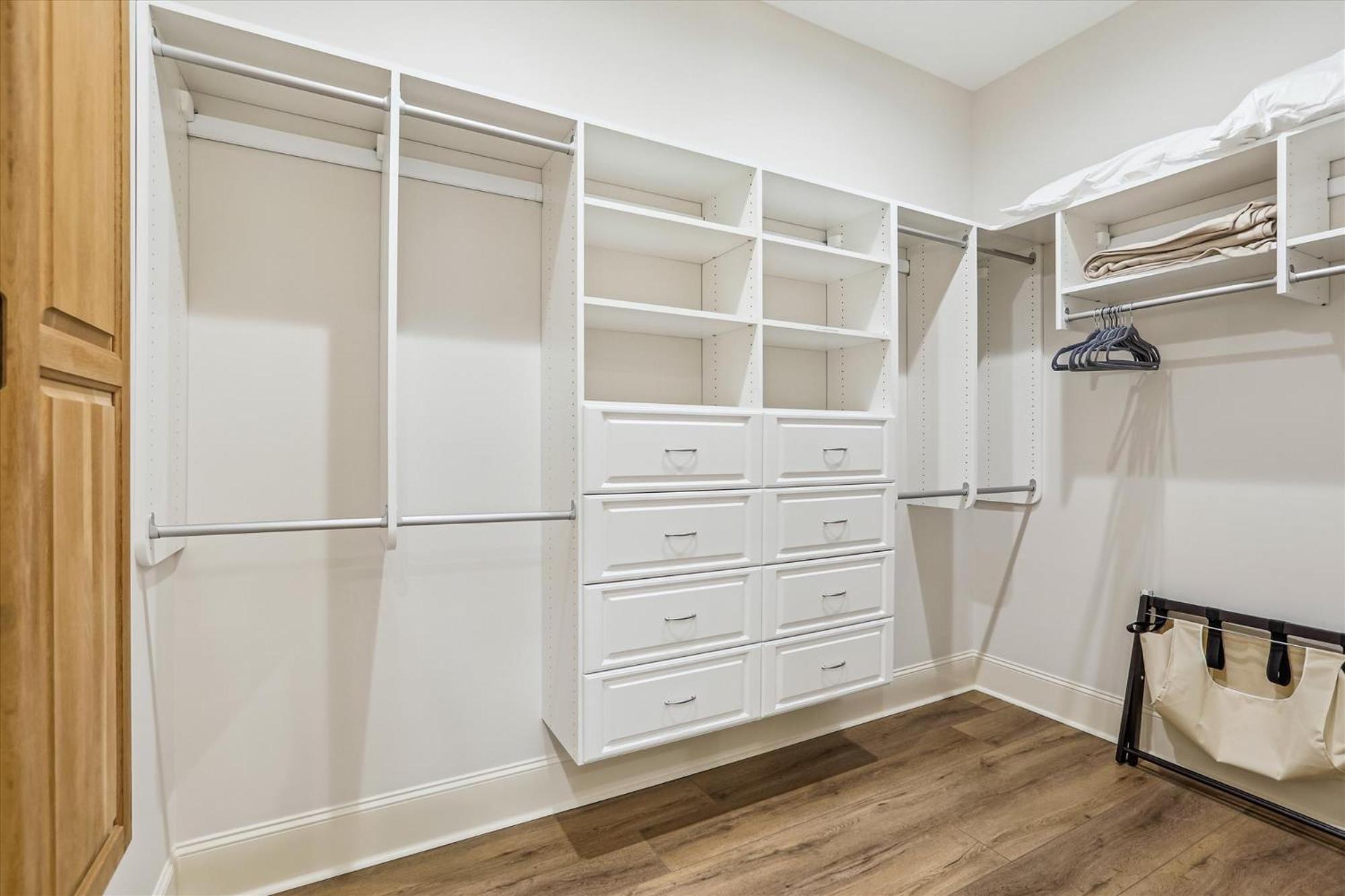 3 Shore Crest Lane- Chefs Kitchen, Game Room, Near Beach, Private Pool, Free Activities Included *
