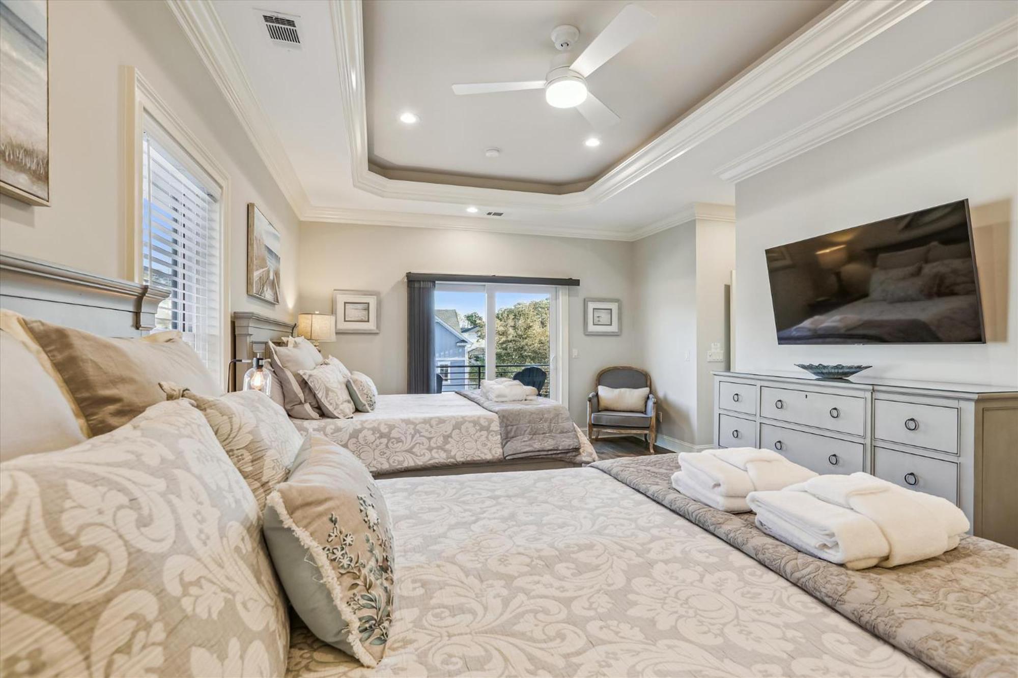 3 Shore Crest Lane- Chefs Kitchen, Game Room, Near Beach, Private Pool, Free Activities Included Holiday home *