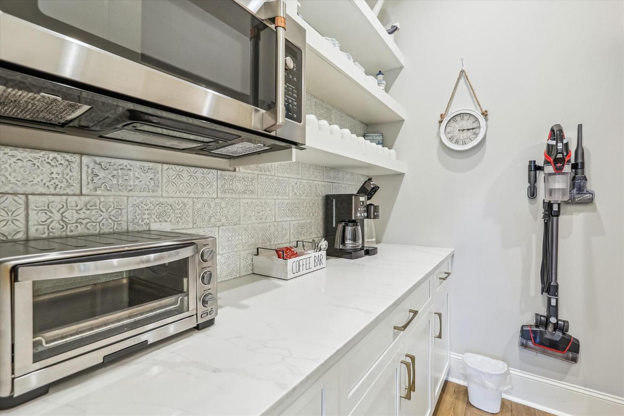 3 Shore Crest Lane- Chefs Kitchen, Game Room, Near Beach, Private Pool, Free Activities Included