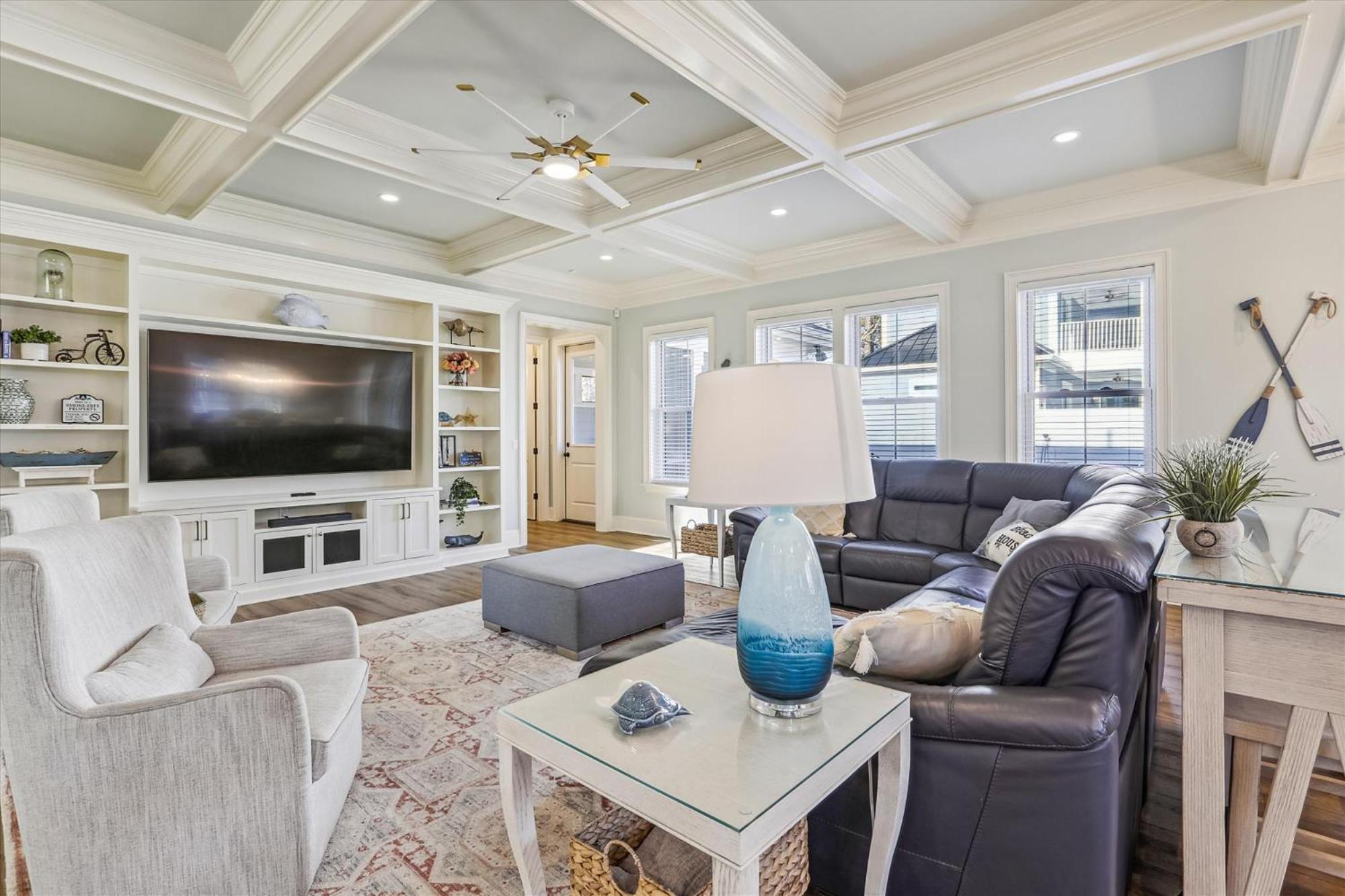 Holiday home 3 Shore Crest Lane- Chefs Kitchen, Game Room, Near Beach, Private Pool, Free Activities Included
