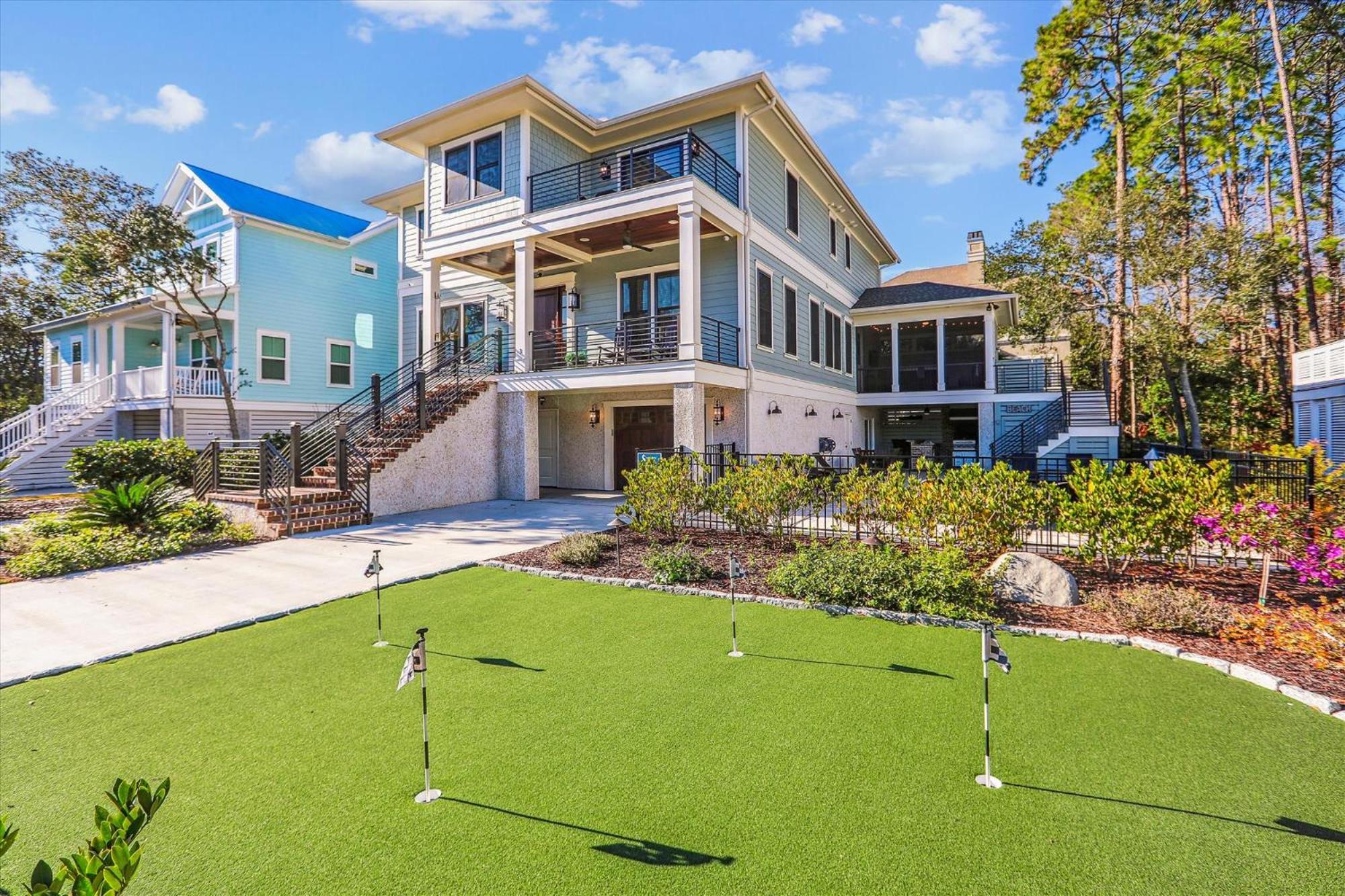 3 Shore Crest Lane- Chefs Kitchen, Game Room, Near Beach, Private Pool, Free Activities Included Holiday home Hilton Head Island