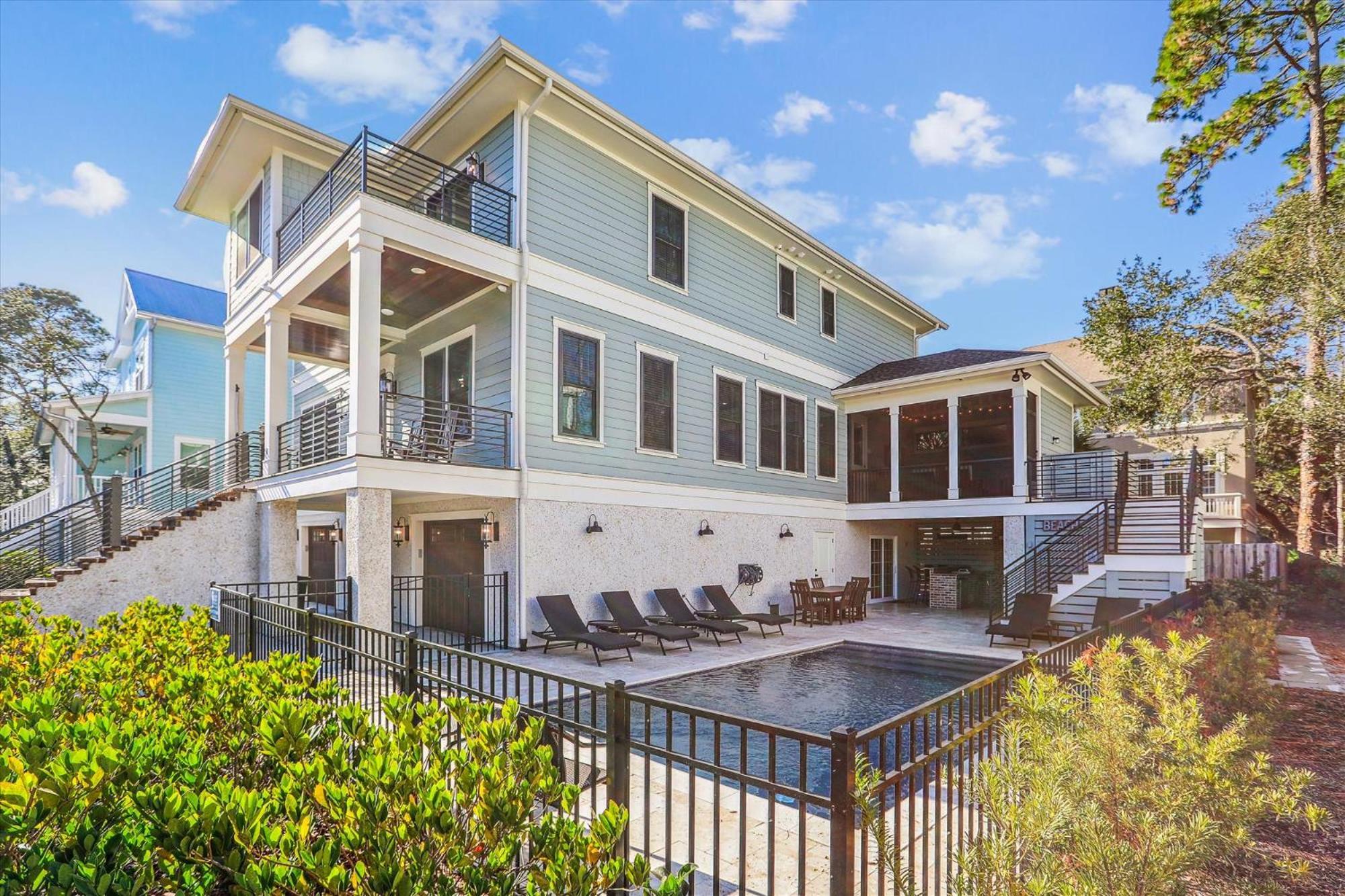 3 Shore Crest Lane- Chefs Kitchen, Game Room, Near Beach, Private Pool, Free Activities Included * Hilton Head Island